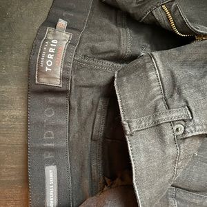 Torrid bombshell skinny denim